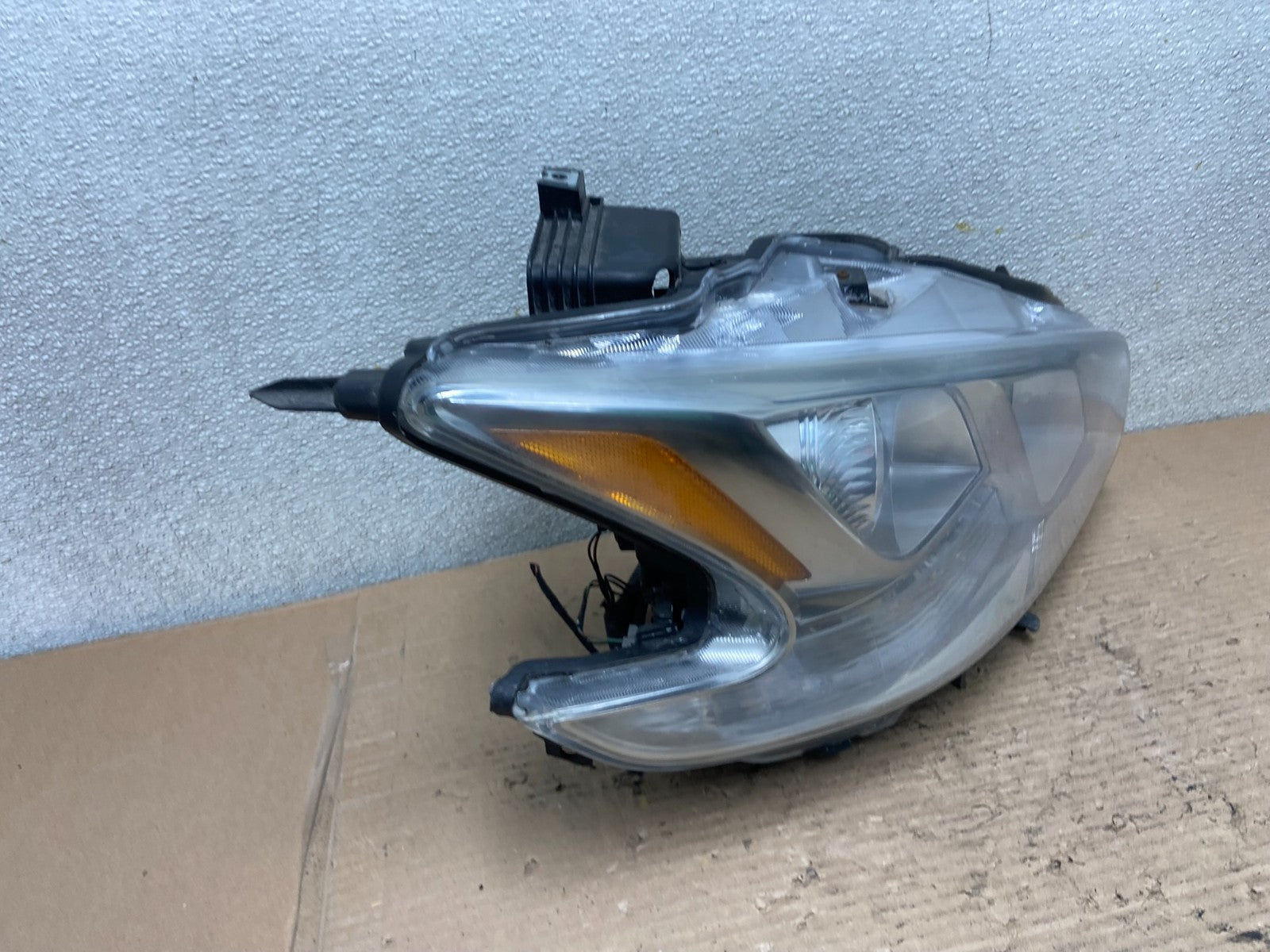 Halogen 2009-2014 Nissan Maxima Right Passenger Headlight AA9519 DW2