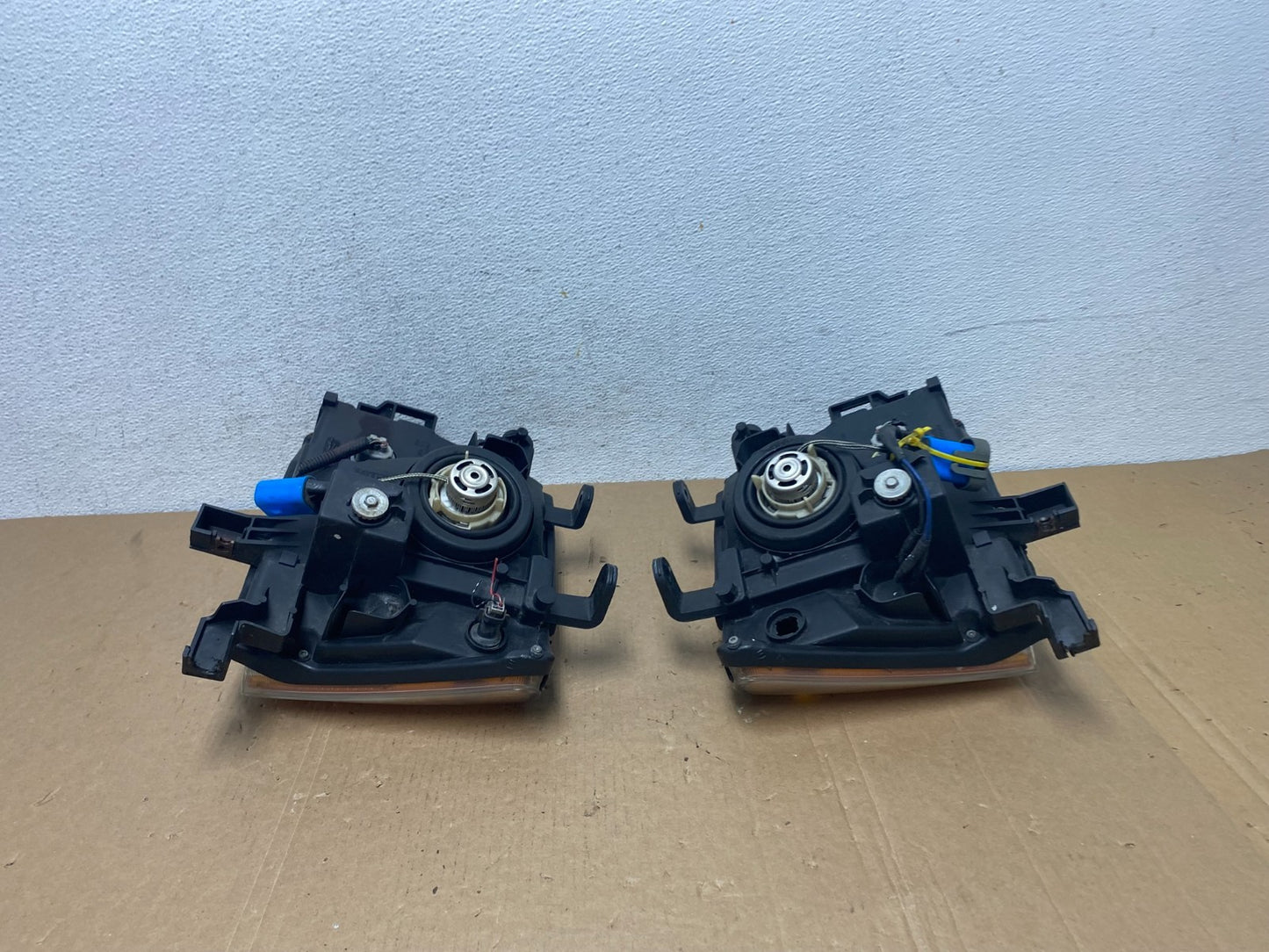 2005-2015 Nissan Xterra Driver Left+Right Side Set Headlights AD7934 DW12
