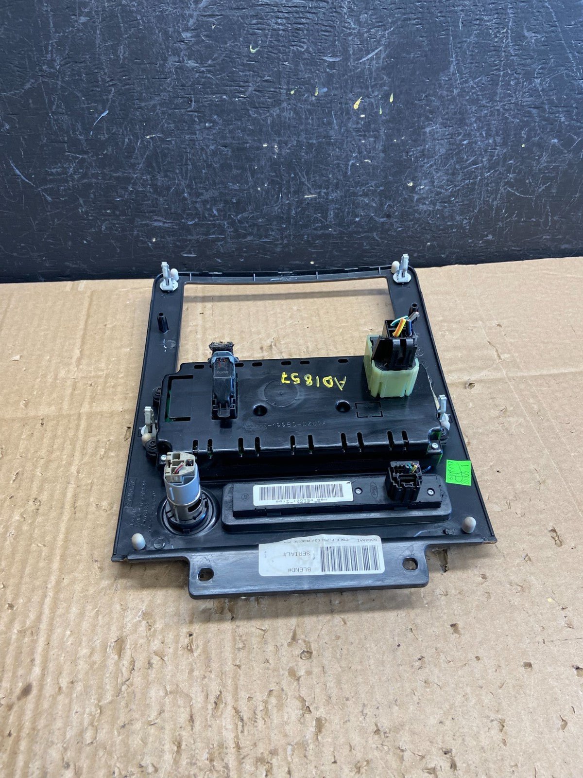 2008-2009 Ford Taurus Front Center Console Climate Radio Control Panel AD1857 DG3