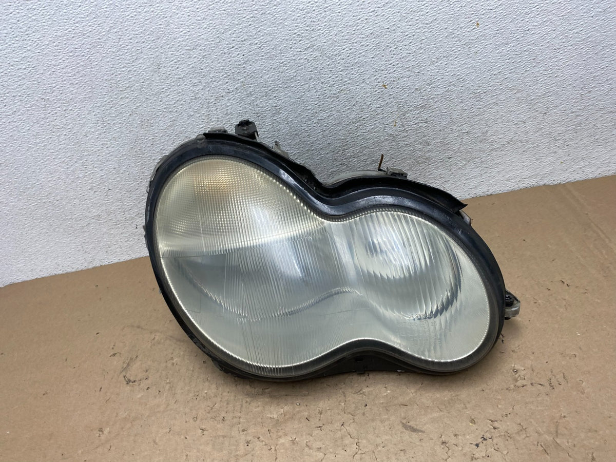 2001 - 2004 Mercedes-Benz C Class Halogen Right Passenger Headlight AG4453 DW0