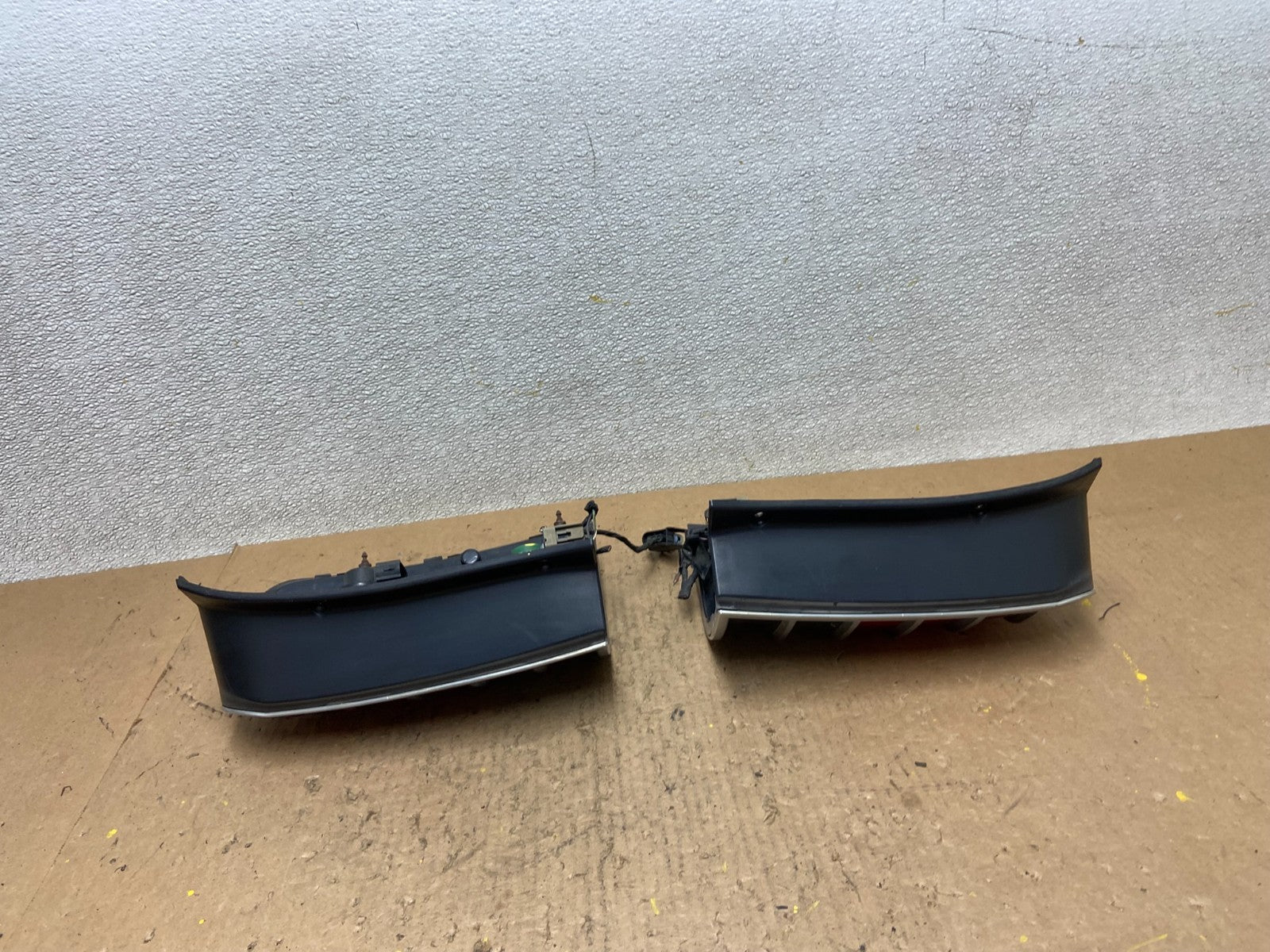 2005 2006 2007 Mercury Mariner Left+Right Set Side Tail Lights AA0171 DW4