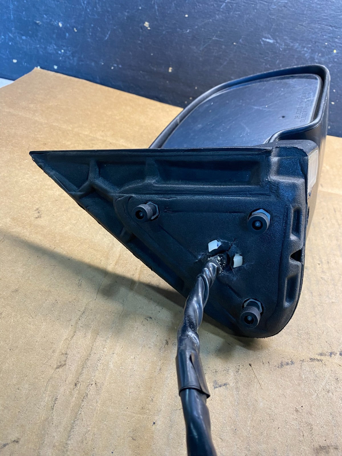 2003-2006 Chevrolet Tahoe Suburban Right Passenger Turn Door Mirror AB3700 MS4