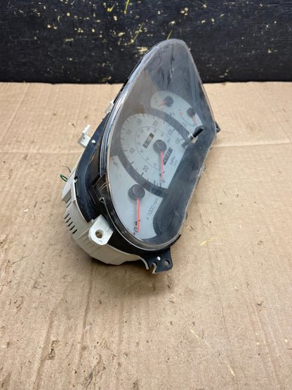 2000 to 2002 Hyundai Accent 2-Door Speedometer Cluster AA8120 PS2