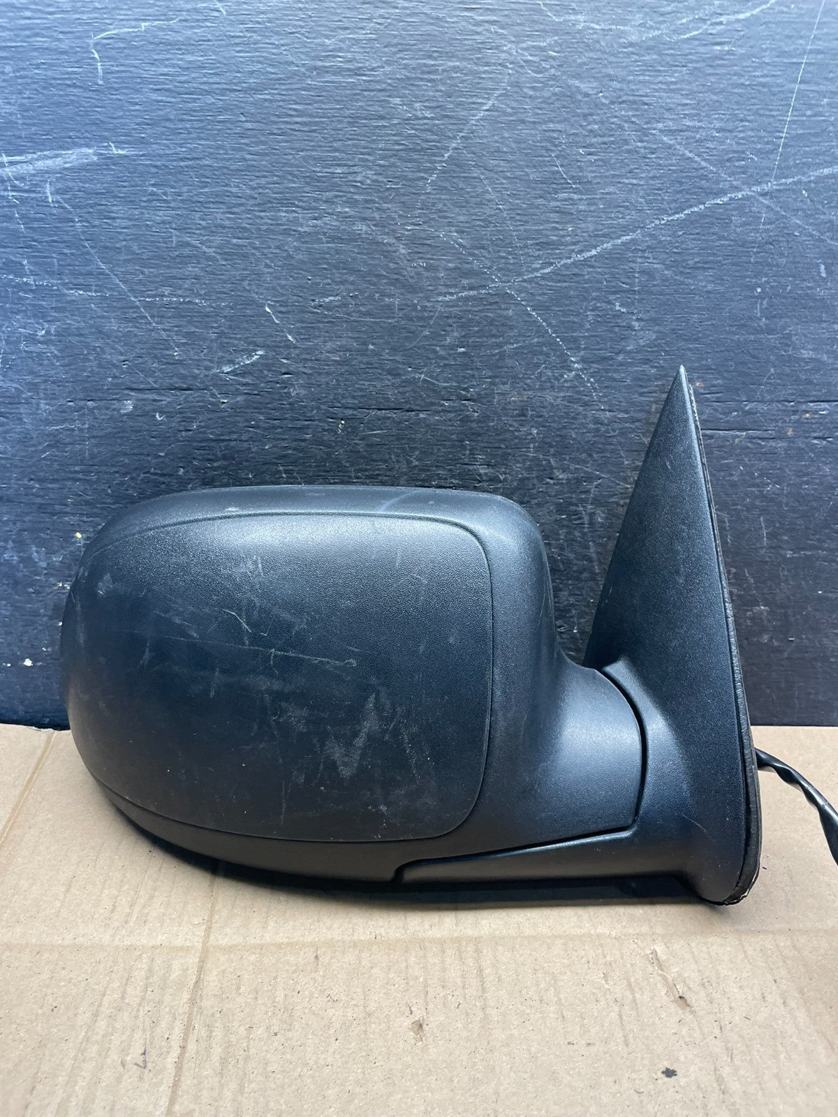 2003 to 2006 Gmc Yukon Right Passenger Turn Signal View Door MirrorOEM  R9464 DG0