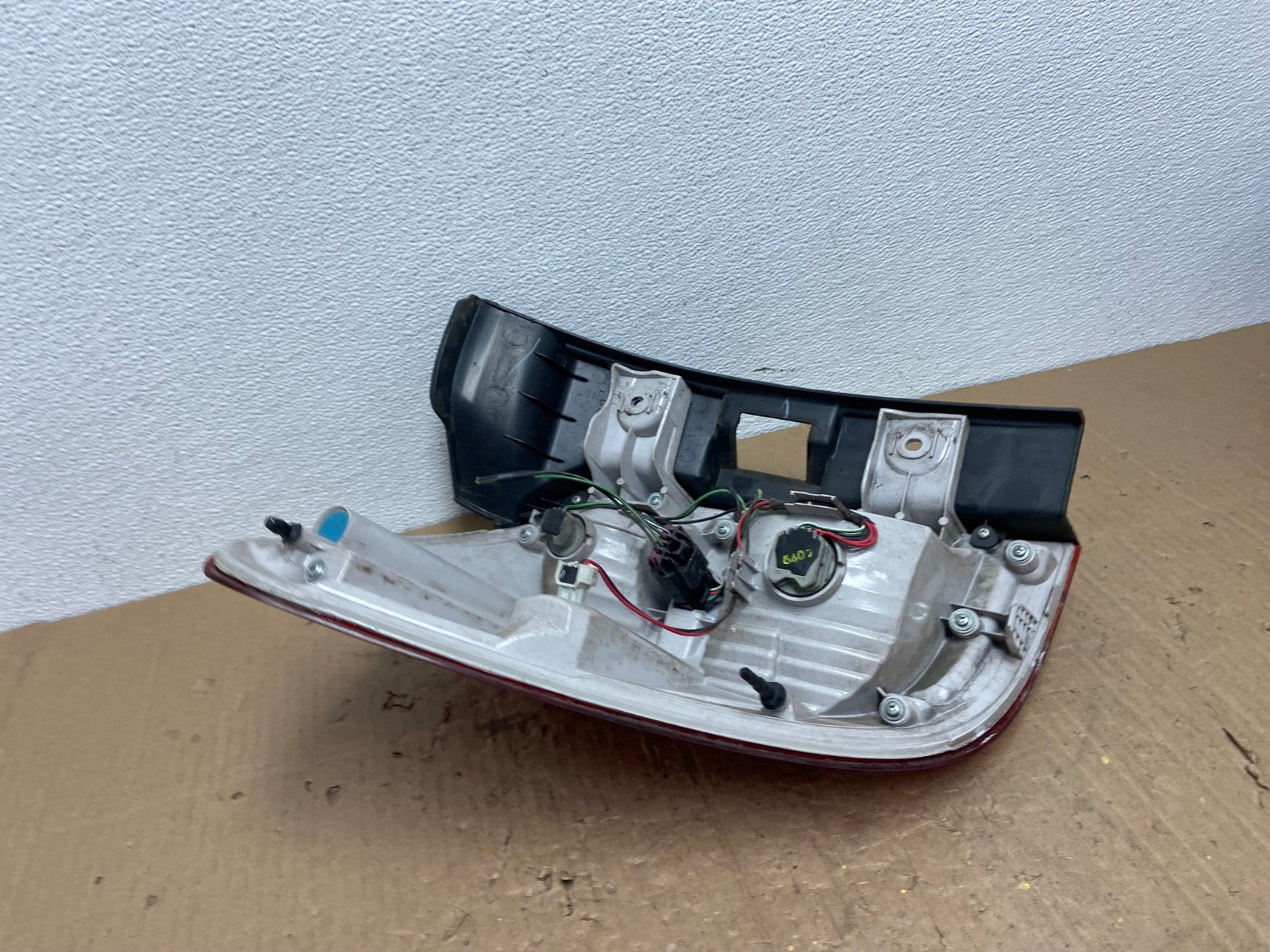 2016 to 2017 Chevrolet Equinox Right Passenger RH Side Tail Light OEM AB8599 LK4