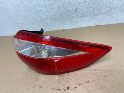 2013 to 2016 Ford C-Max Right Passenger RH Side Tail light AF4543 LK1