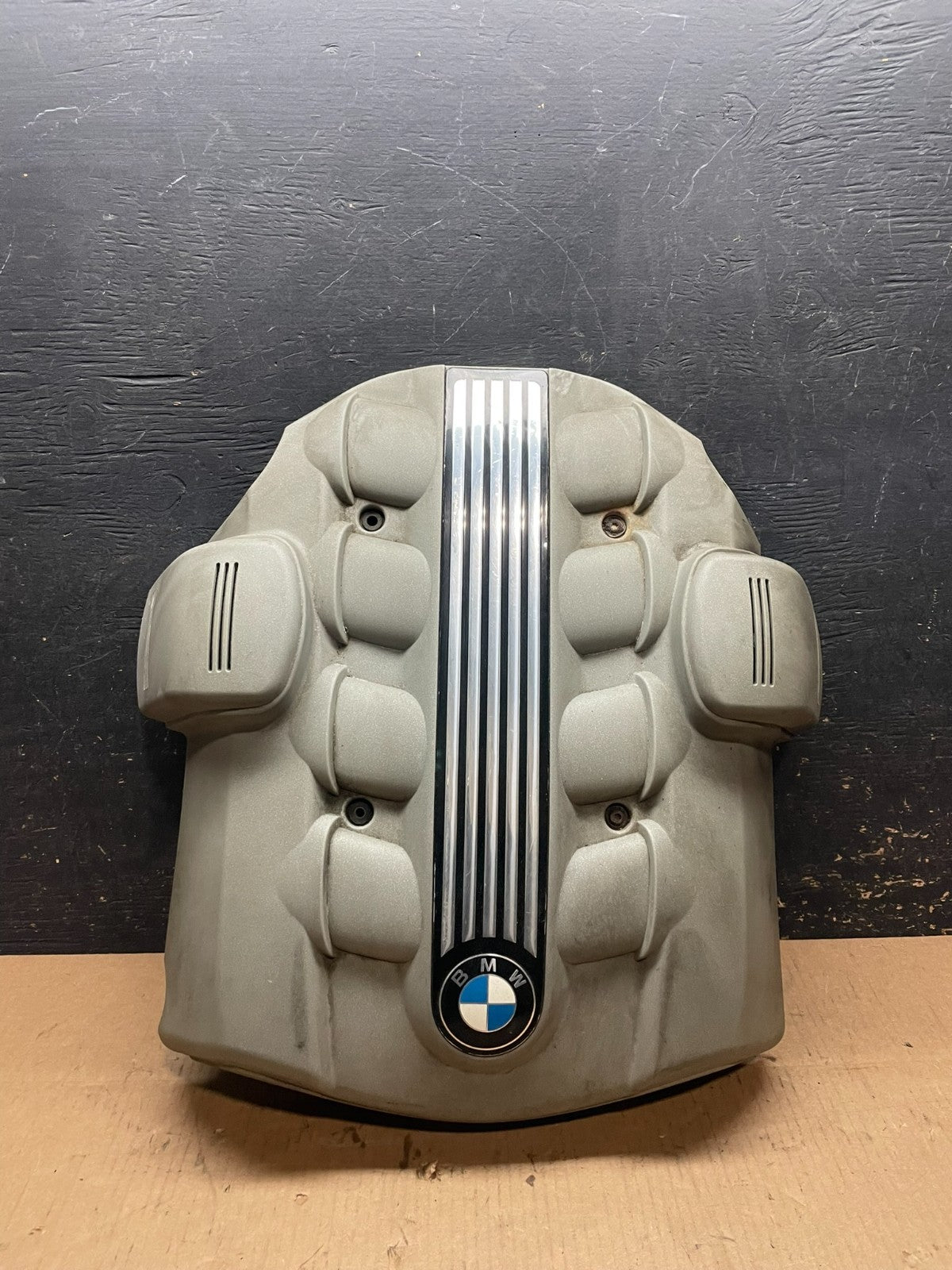 2004 - 2006 BMW E63 E66 745i 745LI Plastic Engine Cover Shield OEM aa2329 DG0