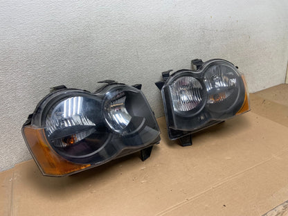 2009-2010 Jeep Grand Cherokee Left+Right Set Halogen Headlights AA9867 DW2