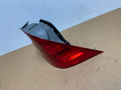 2004-2005 Honda Civic Coupe Right Passenger Rh Side Tail Light Oem AC1709 LK1