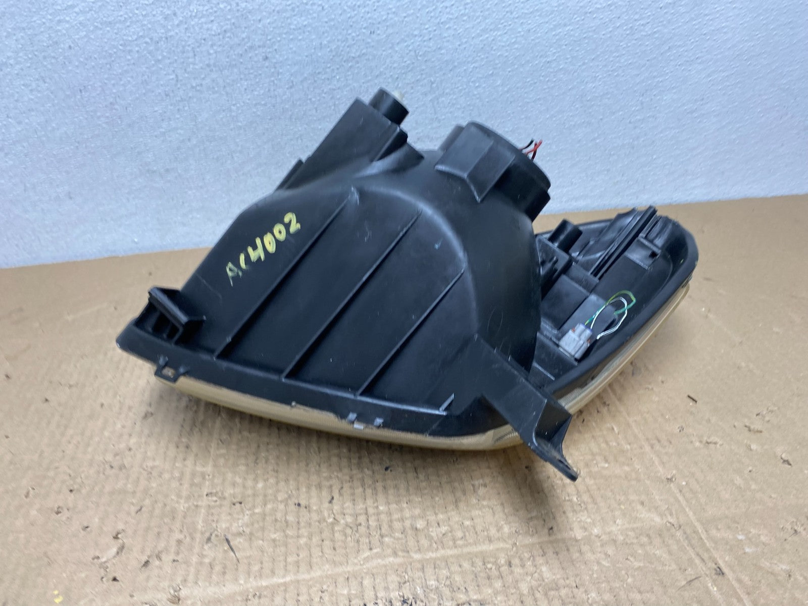 2001 - 2003 Toyota Rav4 Right Passenger RH Side Headlight Halogen Oem AC4002 DW8