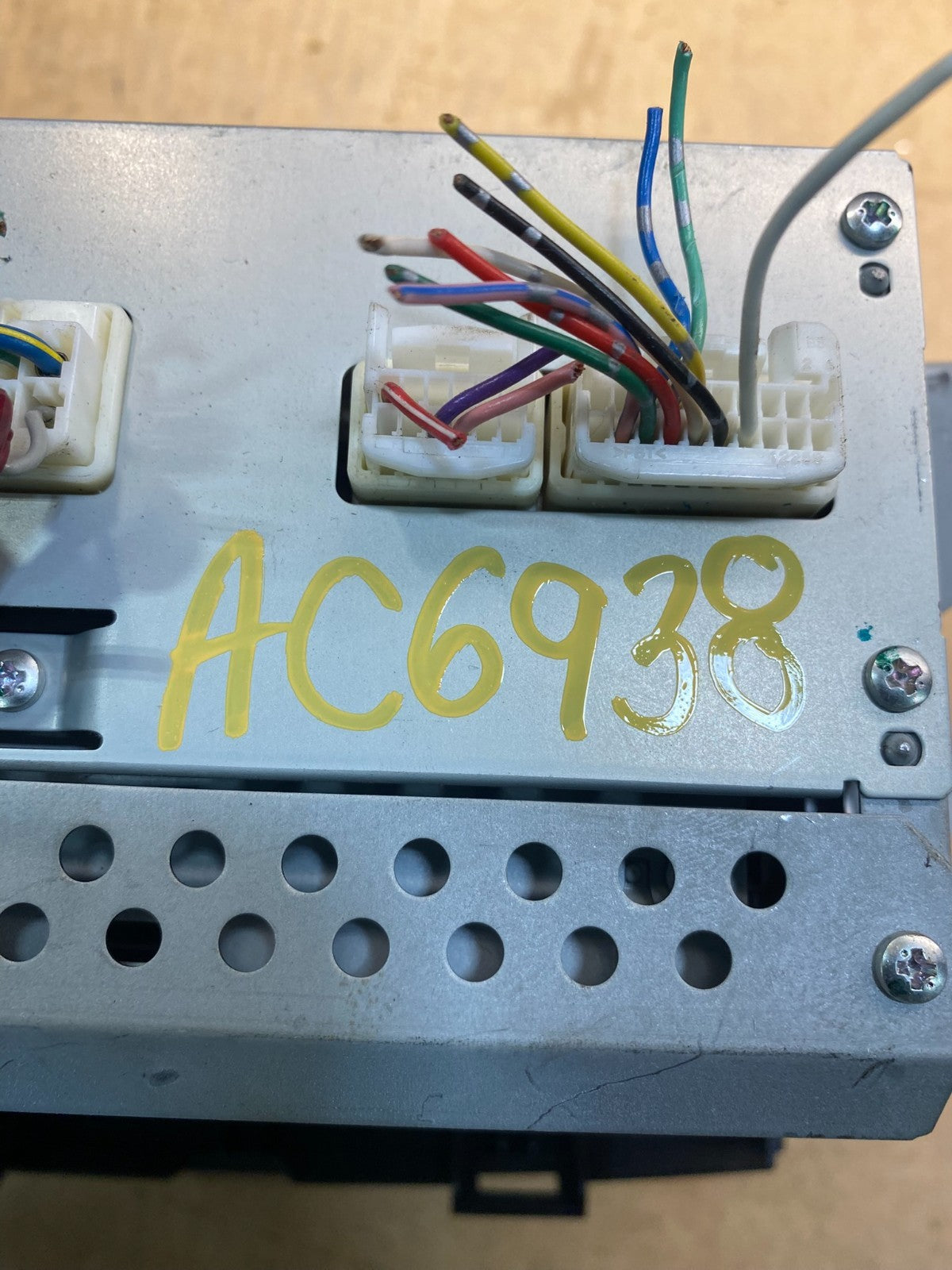 2004 to 2010 Toyota Sienna AM FM CD WMA Mp3 Radio Receiver AC6938 DG7