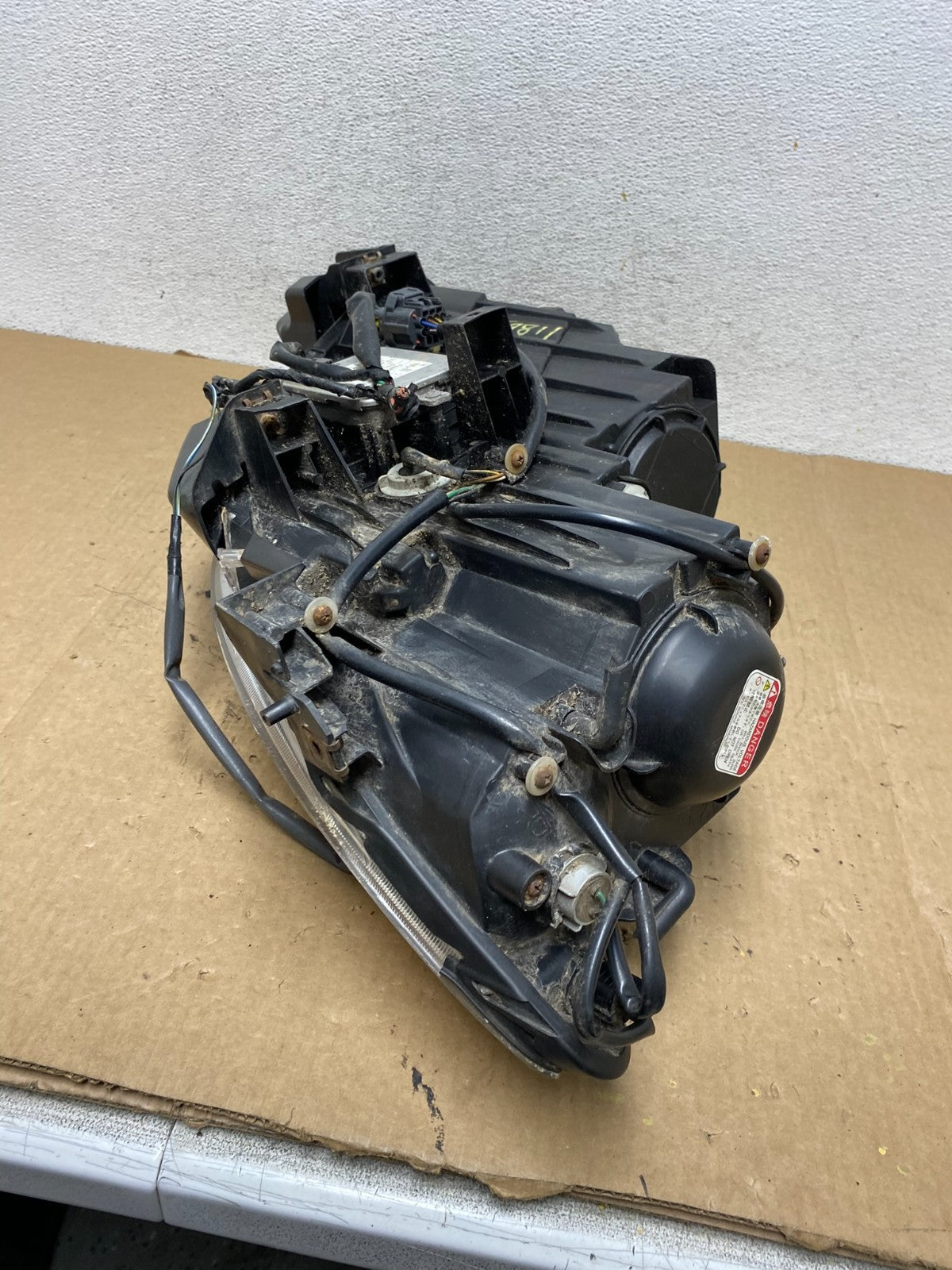 2010 - 2012 Mazda Cx9 Cx-9 Right Passenger RH Headlight Xenon HID AF9811 DW6