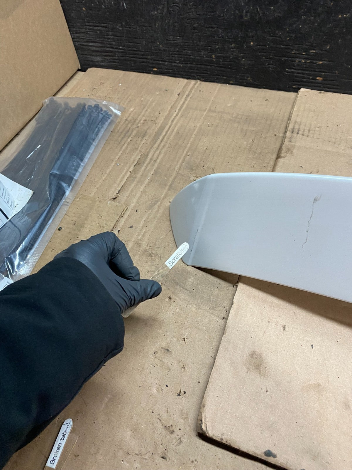 2007 to 2013 Mitsubishi Outlander Rear Spoiler 3RD Brake Light OEM W2562 DG4