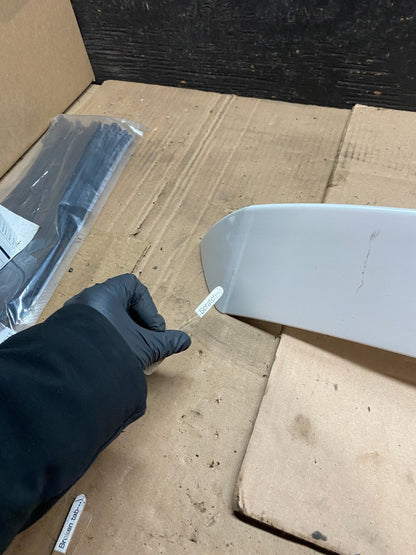2007 to 2013 Mitsubishi Outlander Rear Spoiler 3RD Brake Light OEM W2562 DG4