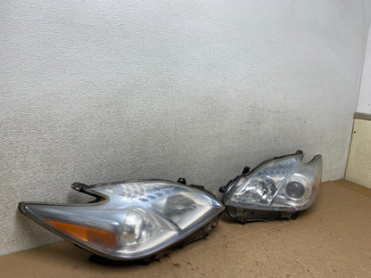 2010 - 2011 Toyota Prius Left+Right Blue Halogen Headlights OEM W2644 DW2