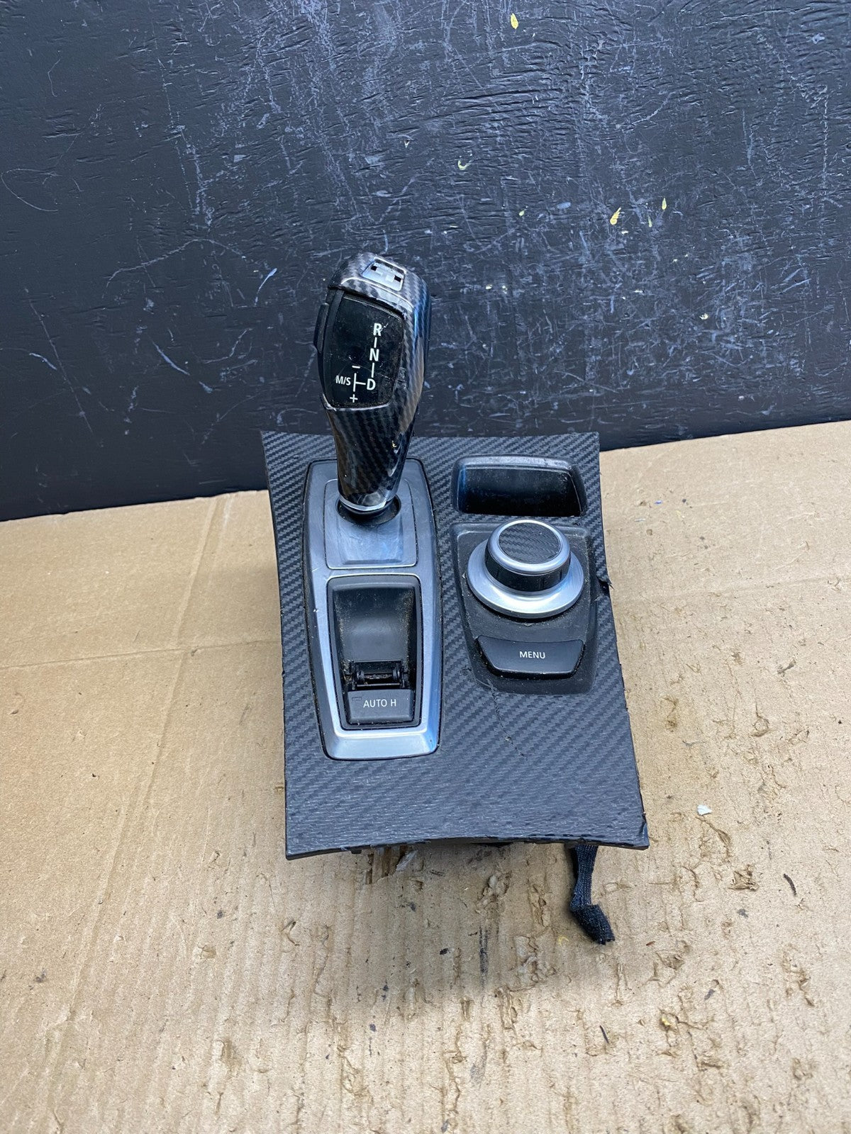 2007 to 2013 BMW X5 E70 Shift Shifter Selector Gear W/ Bezel  OEM AC4826 DG0