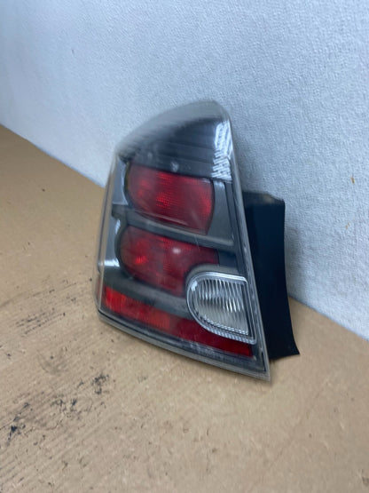 2010 2011 2012 Nissan Sentra Left Driver Side Tail Light AG2142 LK1