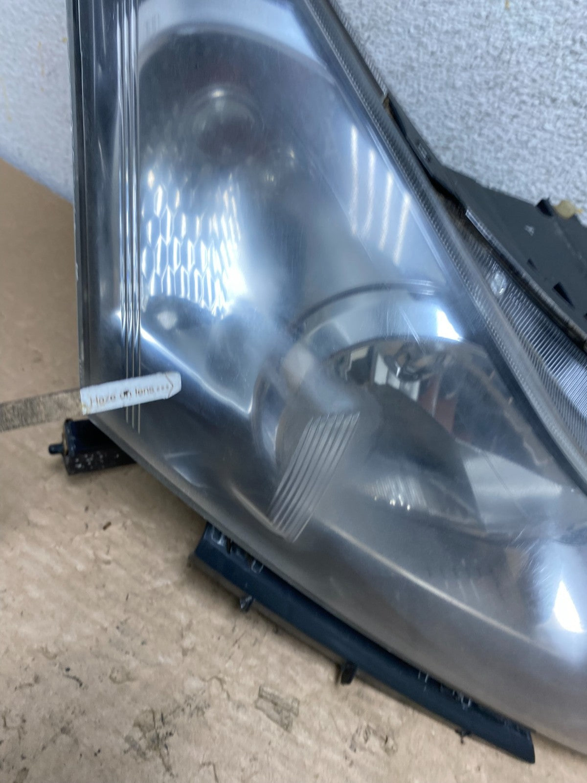 2011 to 2015 Chevrolet Cruze Halogen Right Passenger Rh Headlight AI1081 DW4