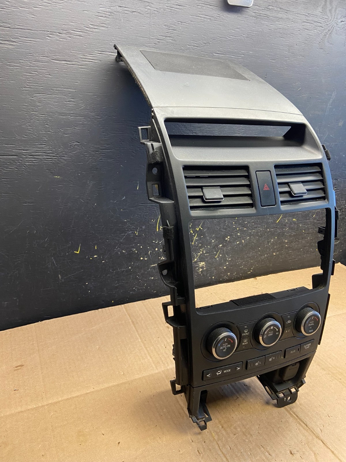 2010 - 2015 Mazda CX-9 Radio Dash Trim Bezel W/Vent AC Climate Control aa4914 DG1