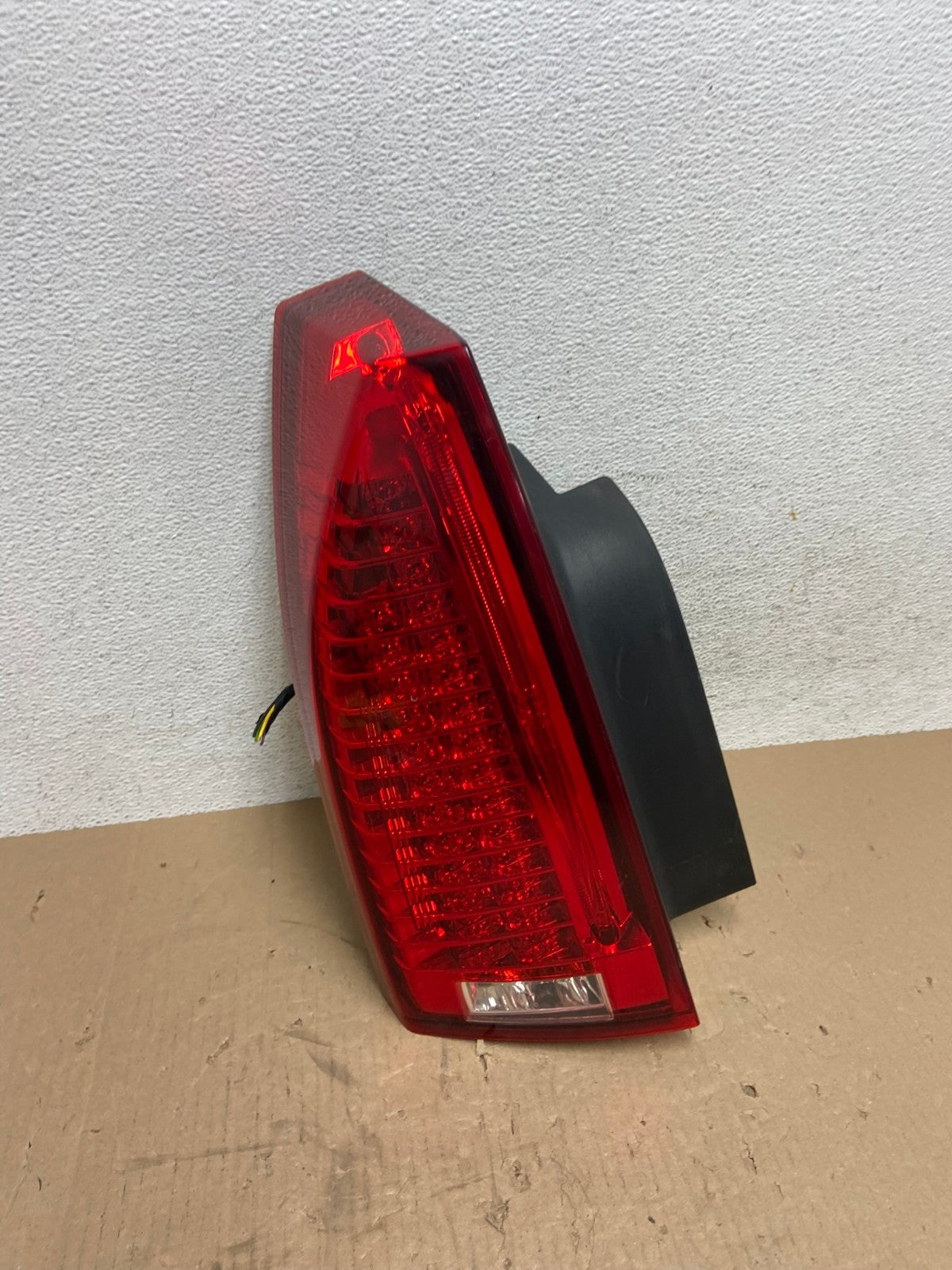 2008 to 2013 Cadillac CTS Left Driver Lh Side Led Side Tail light AE8764 LK2