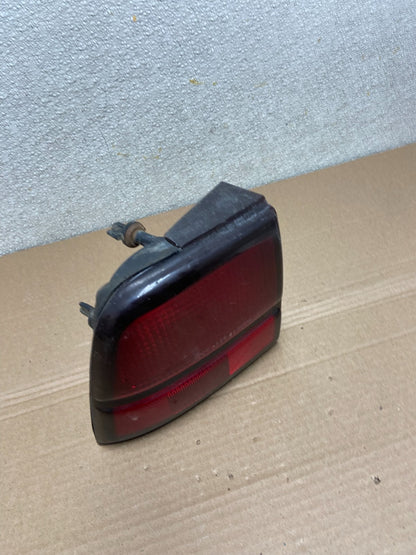 1991 - 1994 Chevrolet Cavalier Left Driver LH Side Tail Light Oem AB0969 LK2
