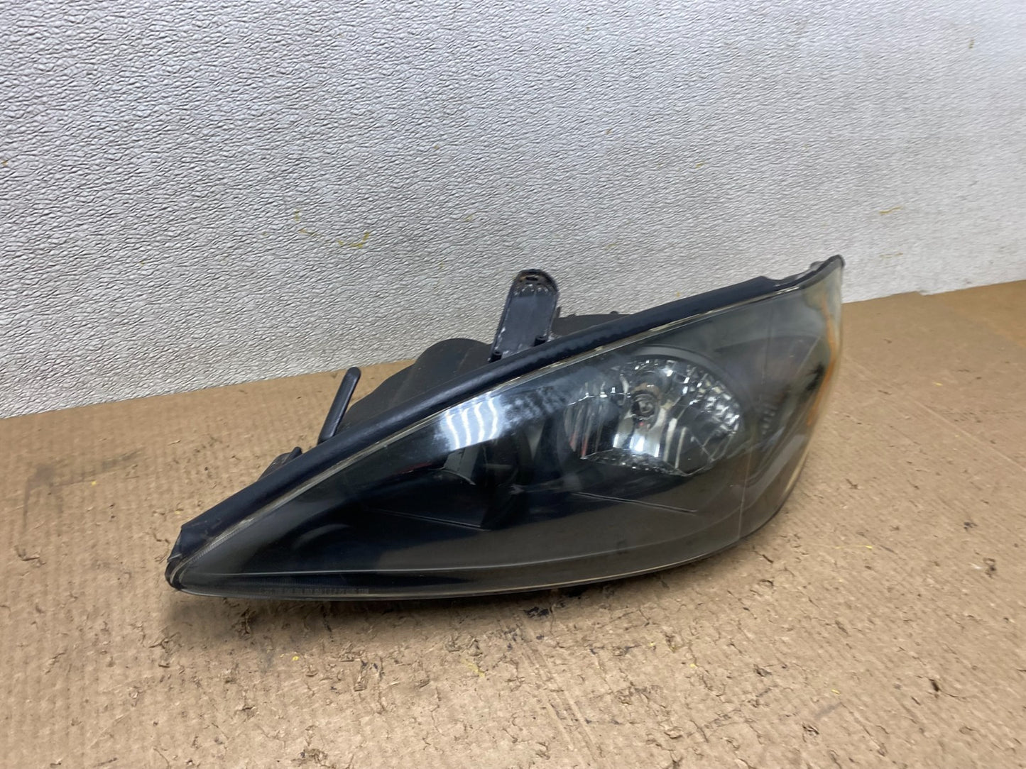 2002 2003 2004 Toyota Camry Left Driver Lh Side Halogen Headlight W7941 DW2