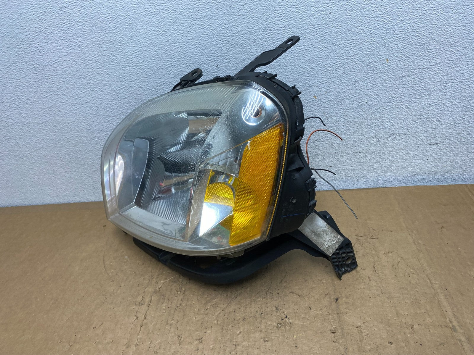 2005 2006 2007 Mercury Montego Left Driver LH Side Headlight Xenon HID AD0590 DW1