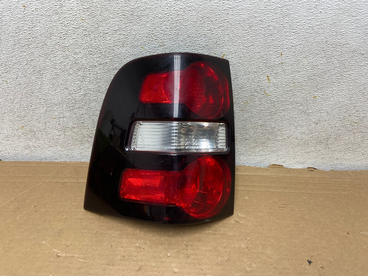 2006 to 2010 Ford Explorer Left Driver Lh Side Tail light AH8331 LK0