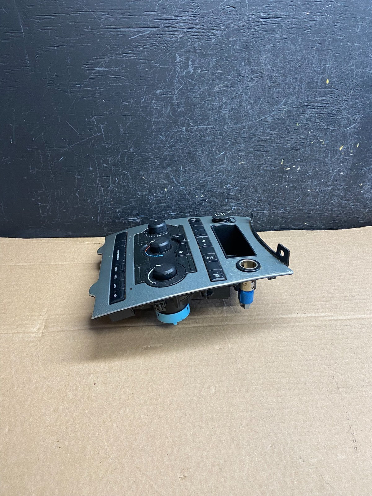 2005 2006 2007 Jeep Commander Grand Cherokee A/C Climate Control Bezel AF2416 DG1