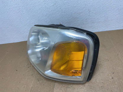 2002 to 2009 Gmc Envoy Left Driver Lh Side Headlight Halogen AC6087 DW1