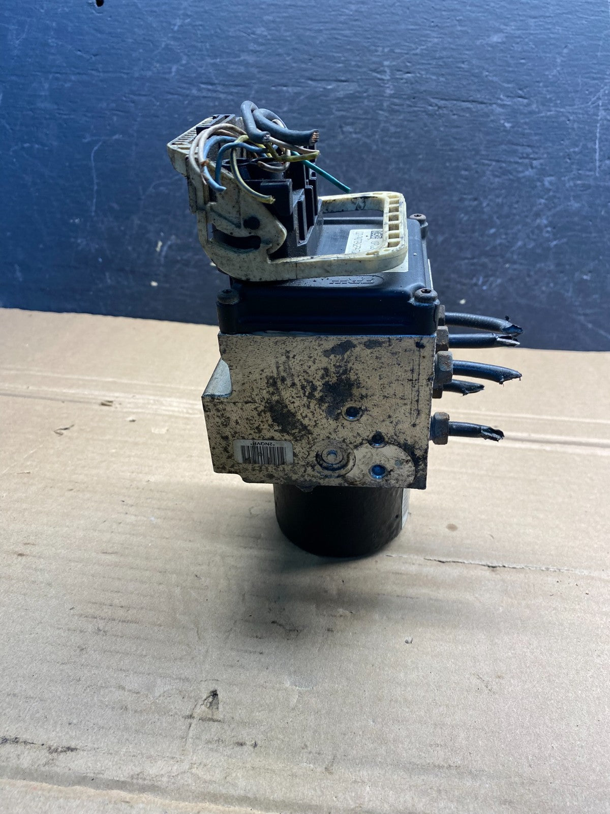 2004-2006 Chevrolet Express ABS Pump Control 13567118 Module AE8095 DG4