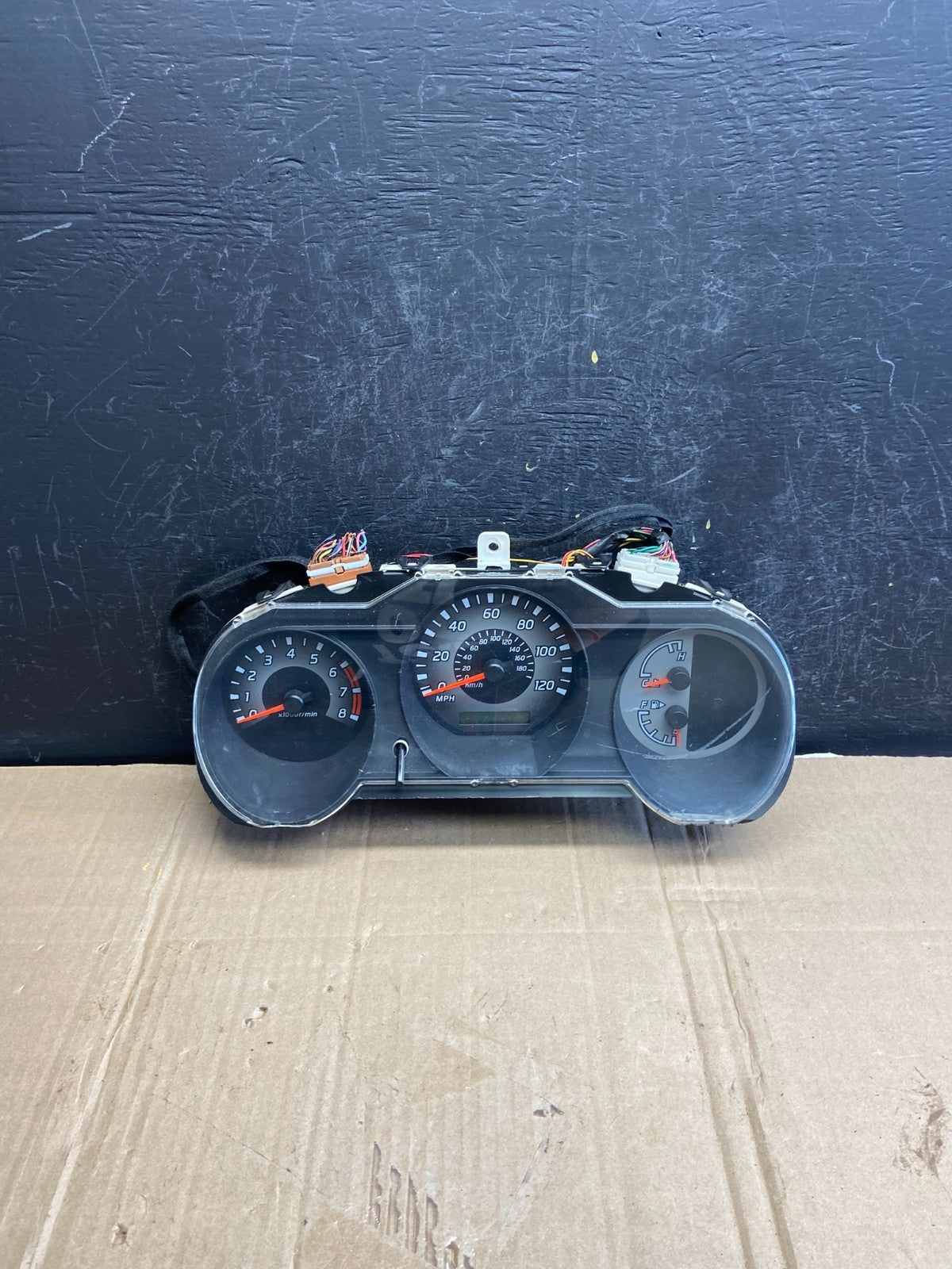 2002-2003 Nissan Pathfinder Xterra Cluster Speedometer Instrument AD7143 DG0