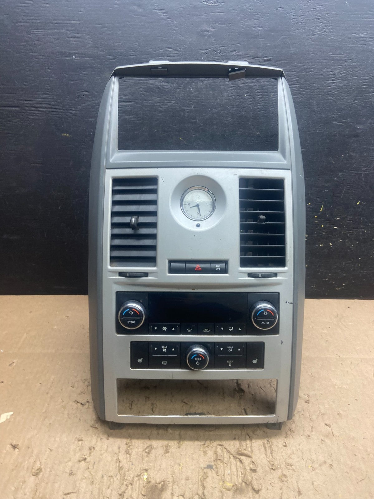 2008-2010 Dodge Grand Caravan Radio Bezel Climate Control Heat Heater T8993 DG0