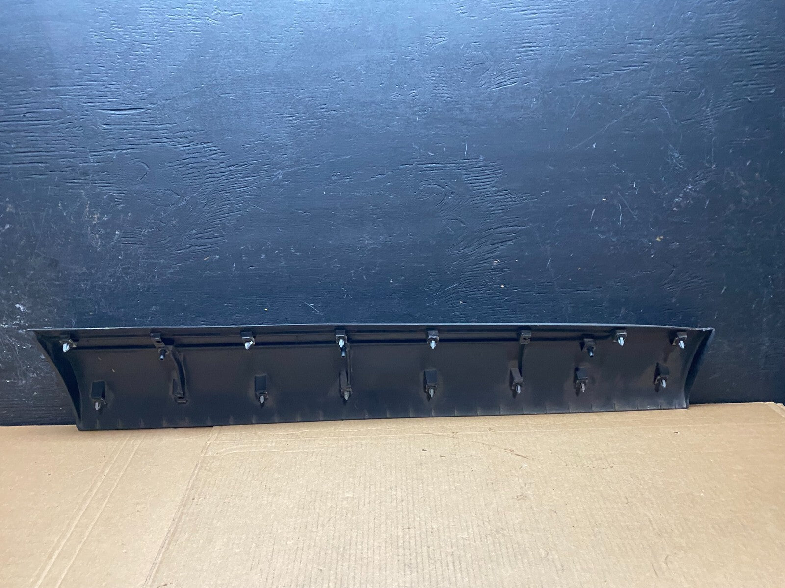 2020 to 2023 Ford Explorer Police Front Left Door Molding Trim OEM F7014 DG13