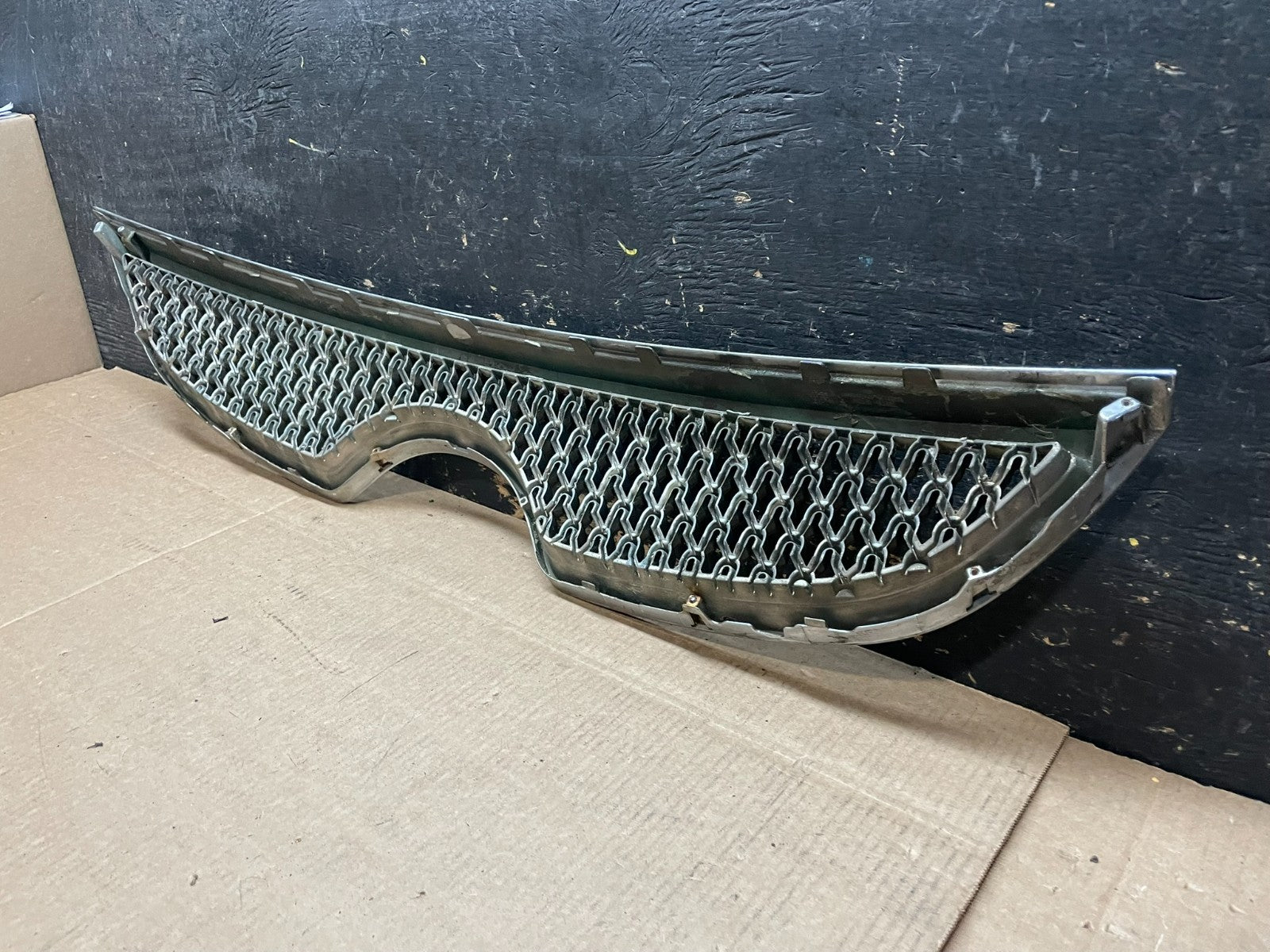 2007 to 2011 Hyundai Veracruz Chrome Grille Grill OEM y9460 DG6