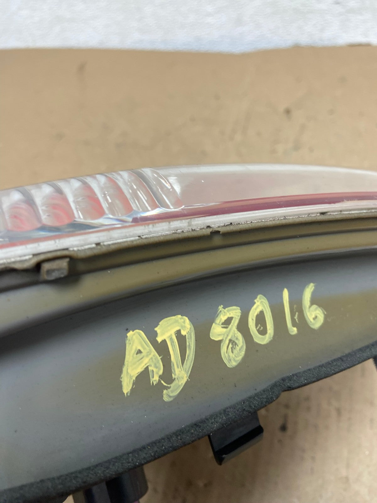 2007 to 2012 GMC Acadia Right Passenger Rh Hatch Tail Light Inner AD8016 LK6
