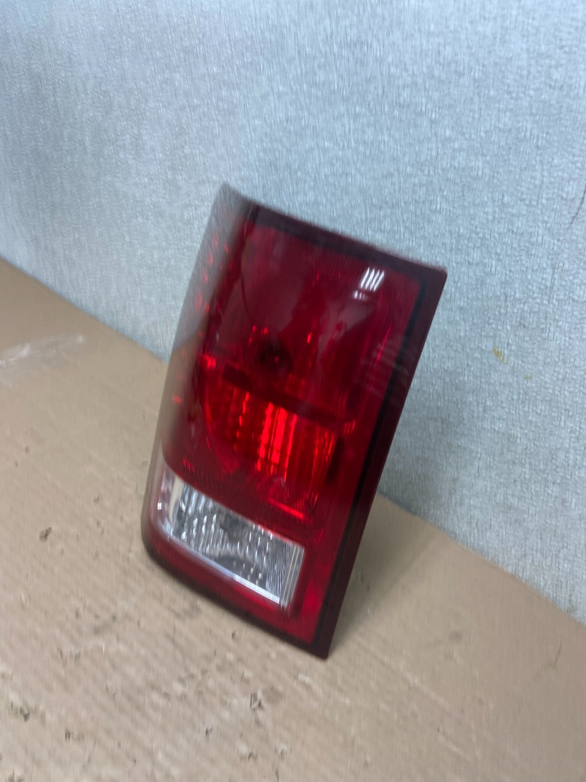 2007 2008 2009 2010 Jeep Grand Cherokee Left Driver Lh Tail Light AA8777 LK1