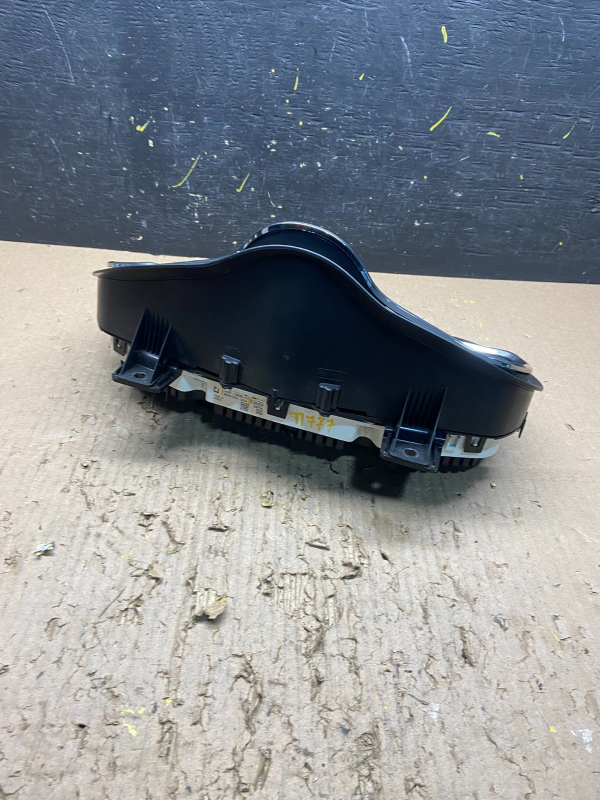 2013 Lincoln MKT Speedometer Instrument Gauge Cluster T1777 DG3