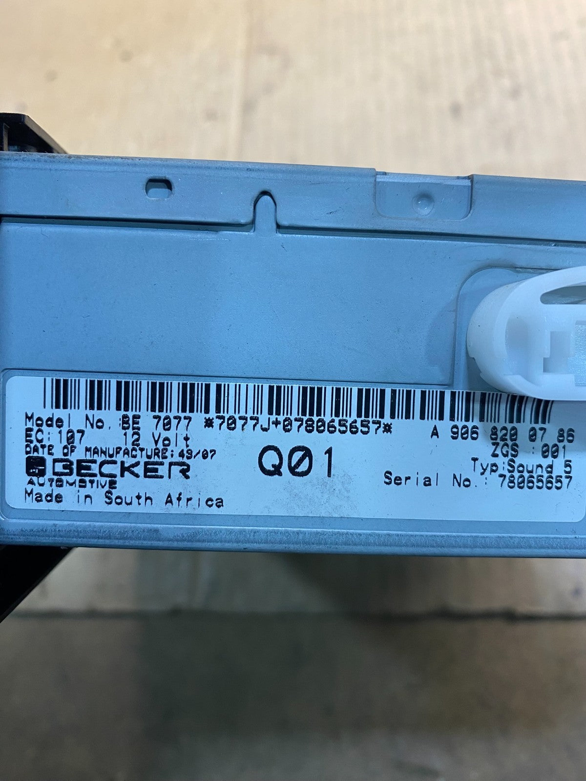 2007-2009 Mercedes Dodge Sprinter STEREO Radio OEM A 9068200786 aa7815 DG6