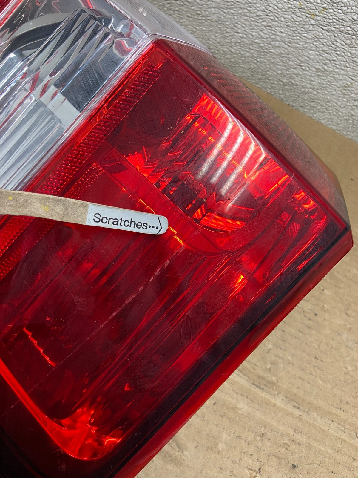 2007 to 2012 Ford Expedition Left Driver LH Side Tail light AB4564 LK3