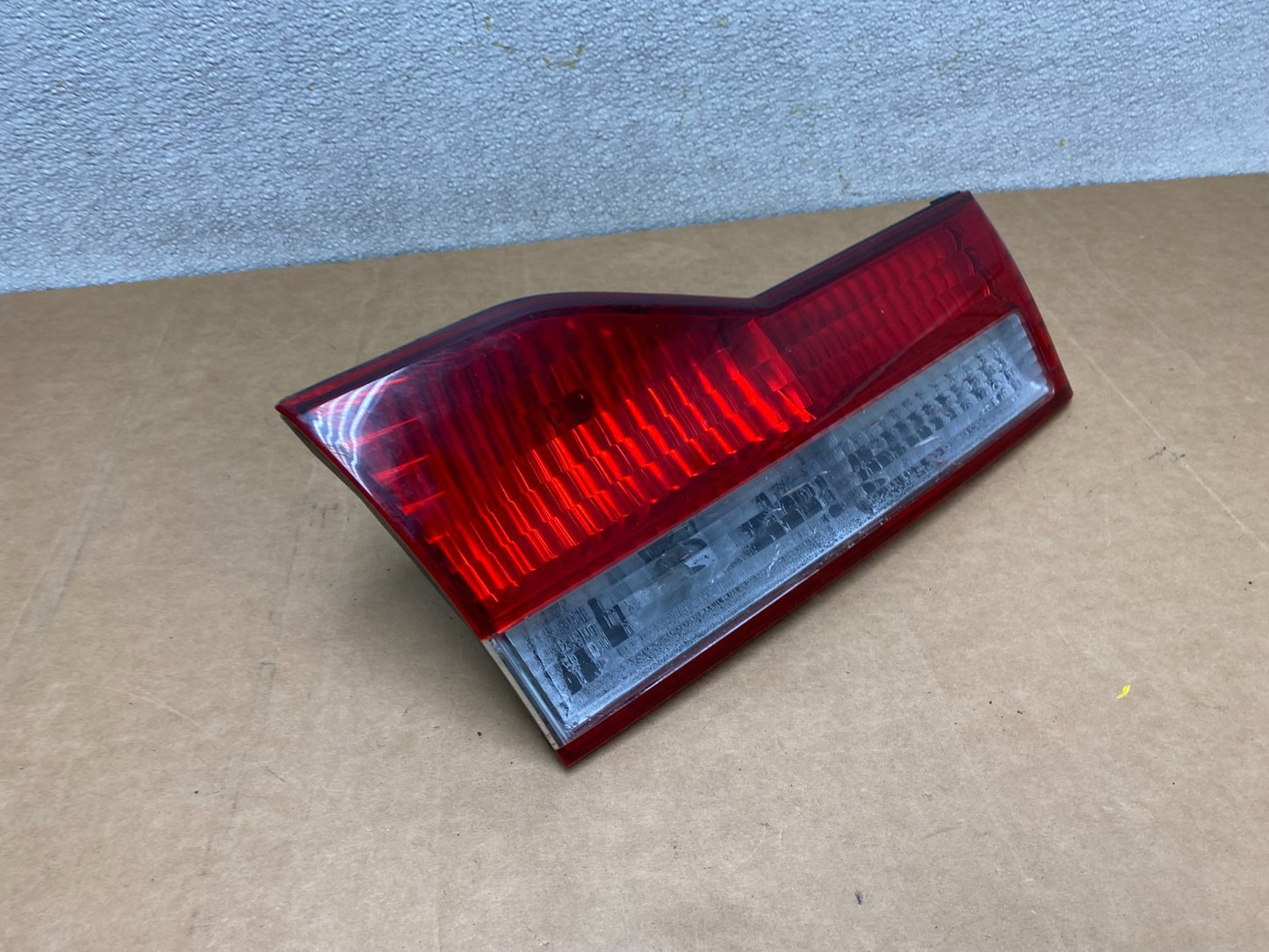 2001 to 2002 Honda Accord Left Driver LH Side Inner Tail Light OEM X2722 DW2
