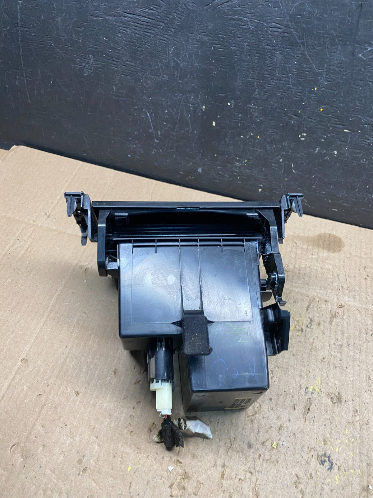 2007 - 2011 Toyota Camry Console Center Storage Dash 58804-06370 M8360 DG4