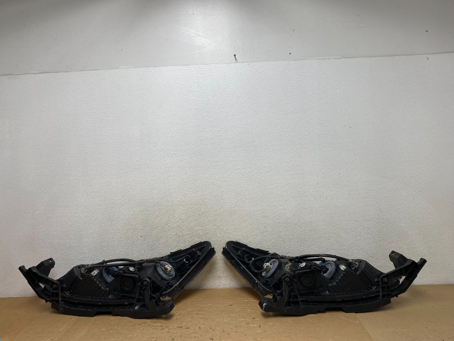 2008 to 2012 Honda Accord Sedan Left+Right Set Halogen Headlights AG8298 DW7