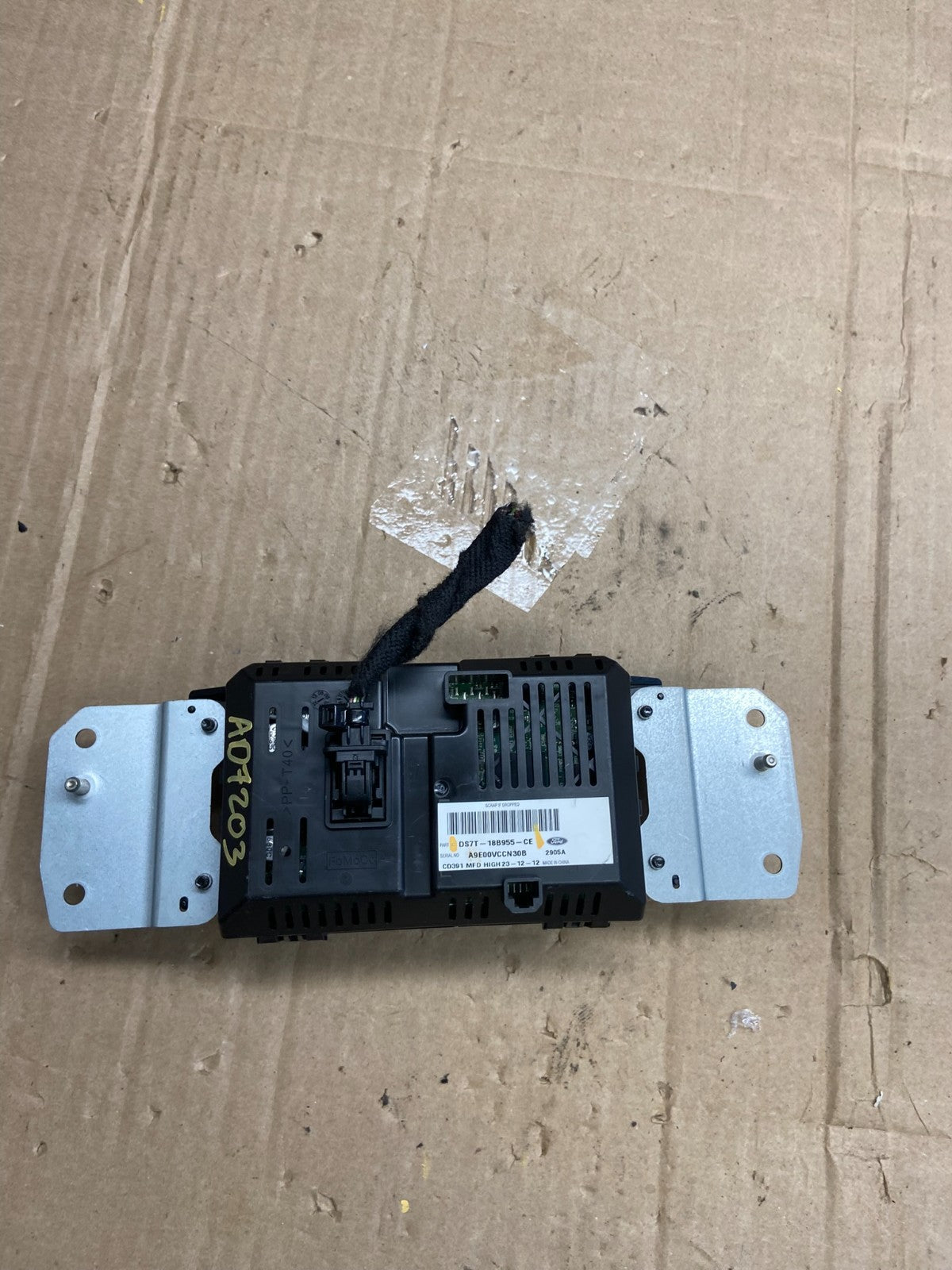 2013 to 2016 Ford Fusion 4.2" Radio Information Display Screen ad7203 DG3