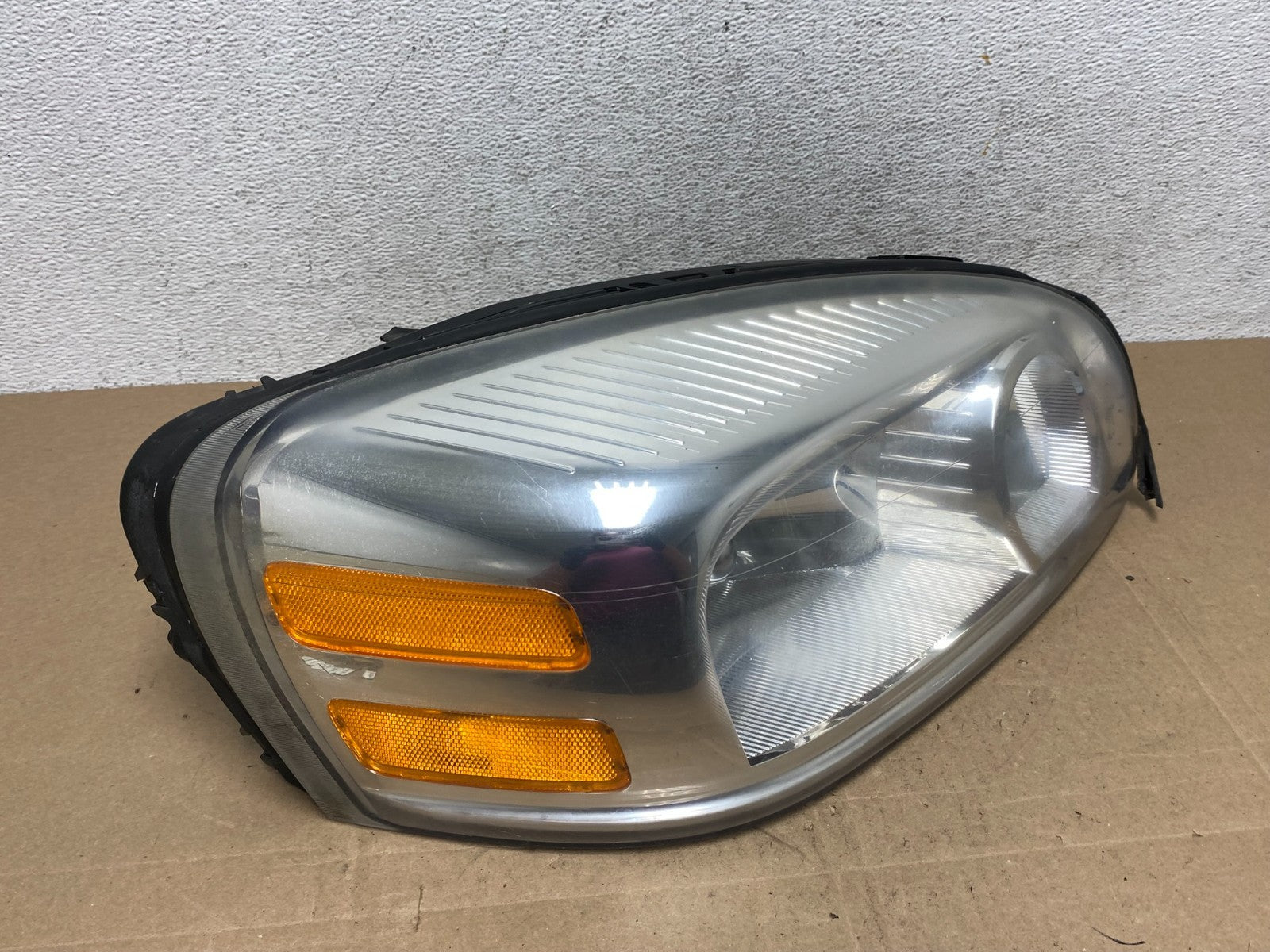 2005 - 2009 Pontiac Montana / Uplander Right Passenger Headlight AE5015 DW2