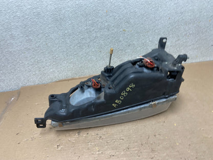 1995 to 1996 Toyota Camry Right Passenger RH Side Headlight OEM AB0898 DW6