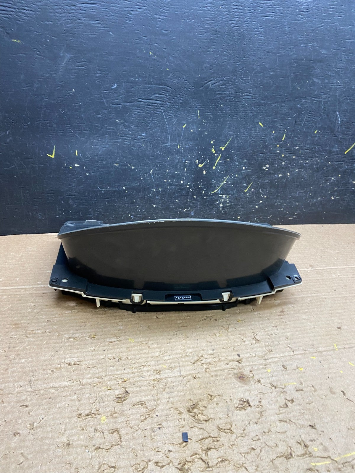 2004 to 2007 Chevrolet Express Speedometer Cluster Gauge OEM W3352 DG4