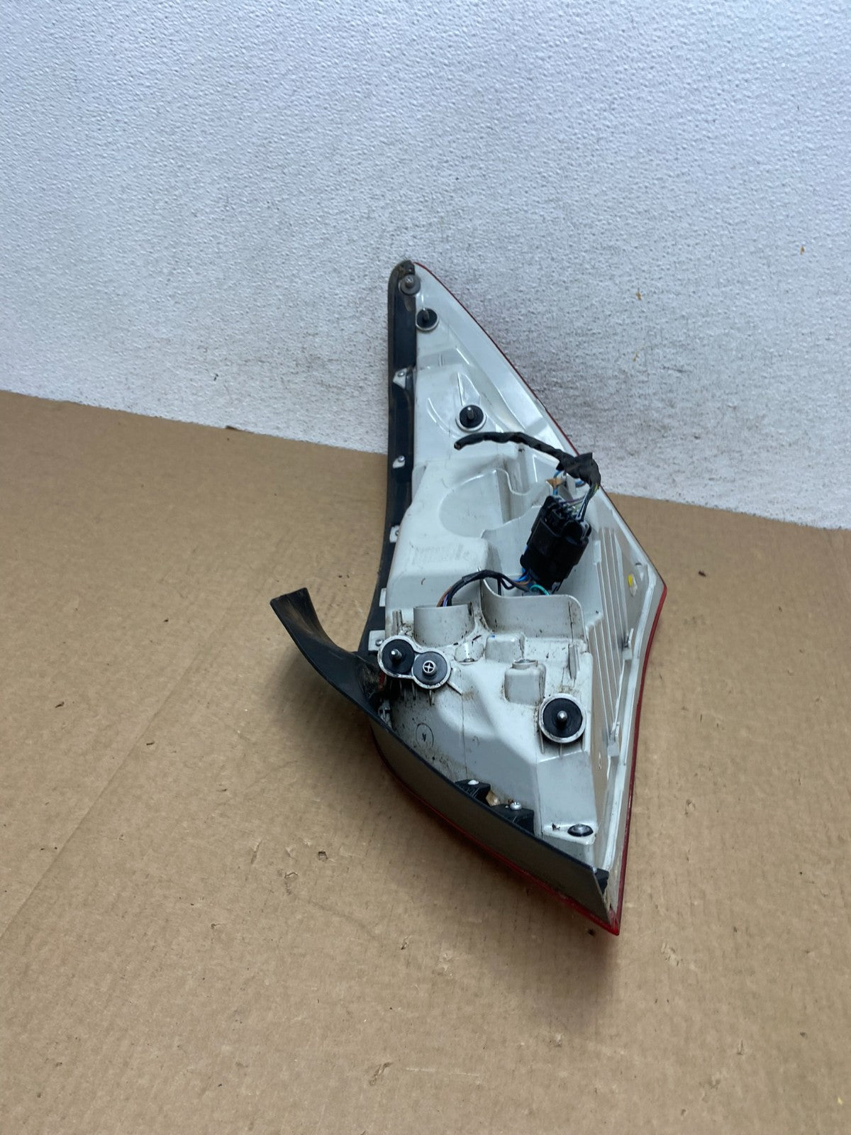 2014 to 2016 Buick Lacrosse Left Driver LH Side Tail Light AF9580 DG6