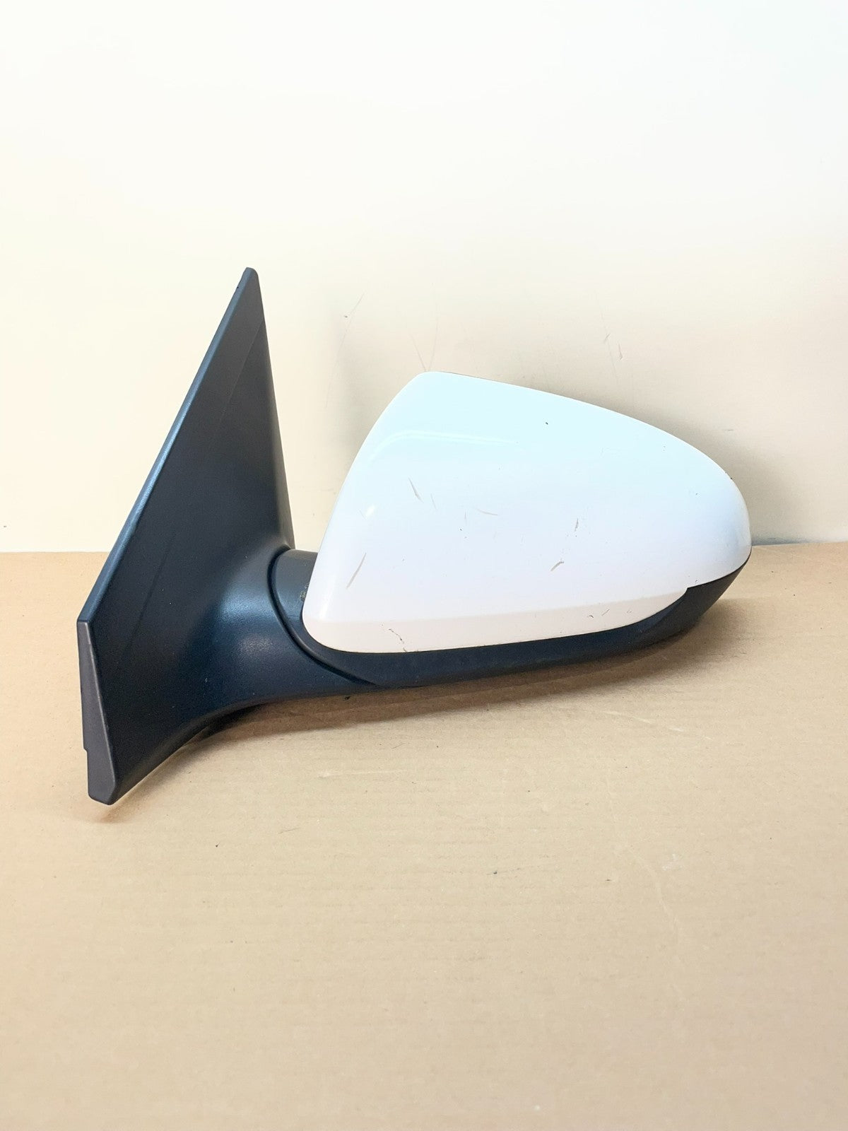 2017-2020 Hyundai Elantra Left Driver Blind Spot View Door Mirror AH8769 DW0
