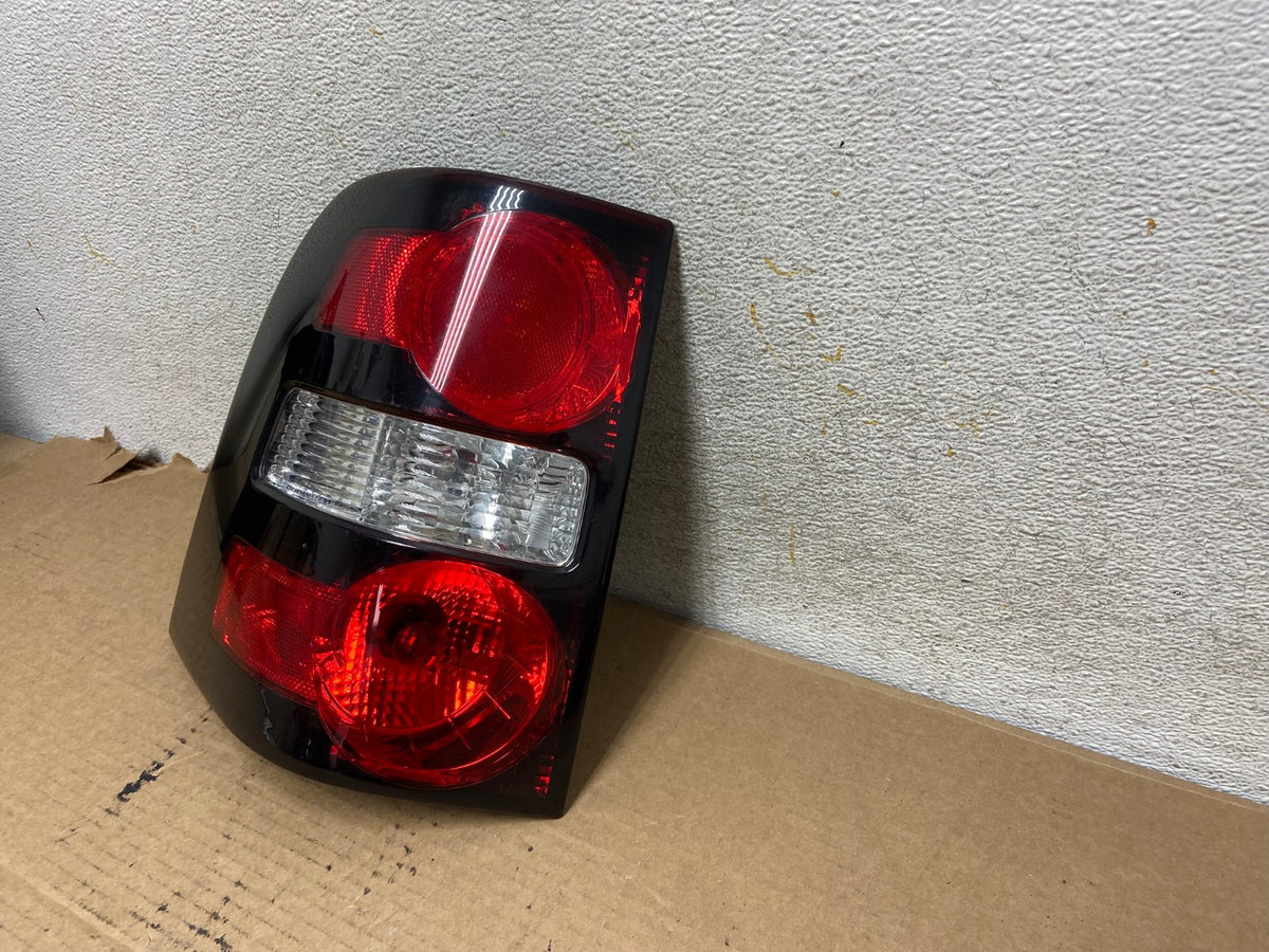 2006 to 2010 Ford Explorer Left Driver Lh Side Tail light AH4021 LK2